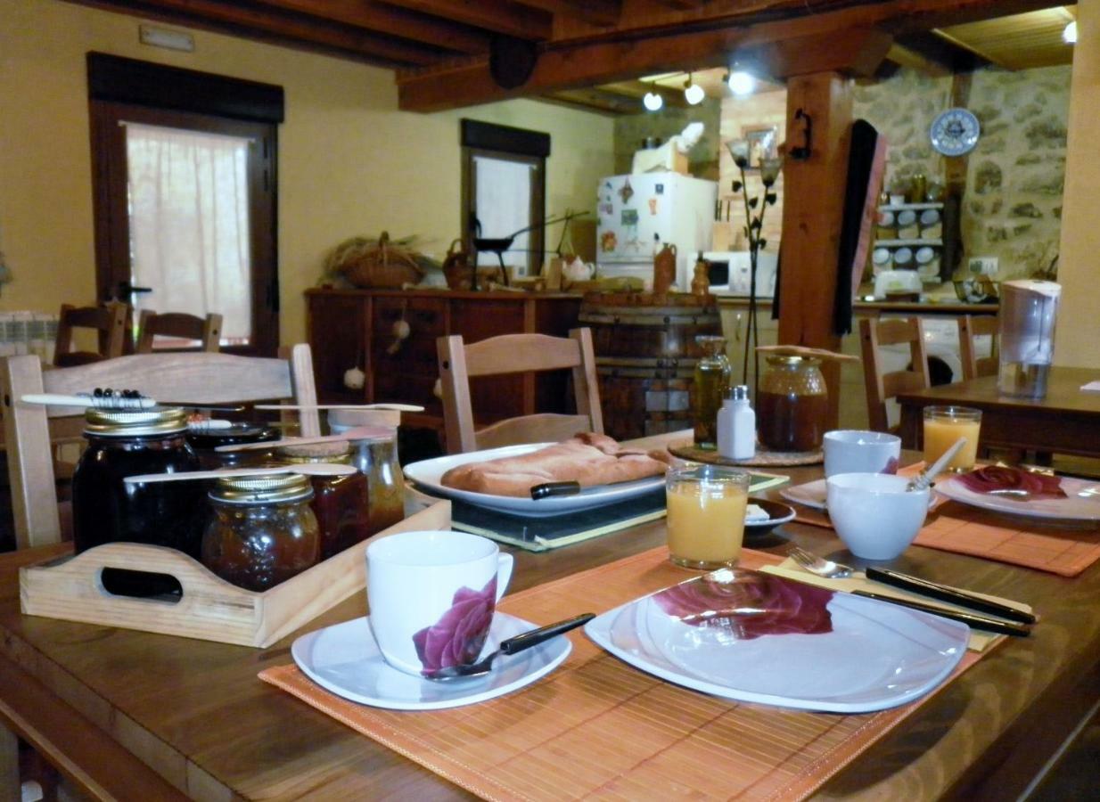 Torremocha de Ayllón Casa Rural Calle Real B&B 외부 사진