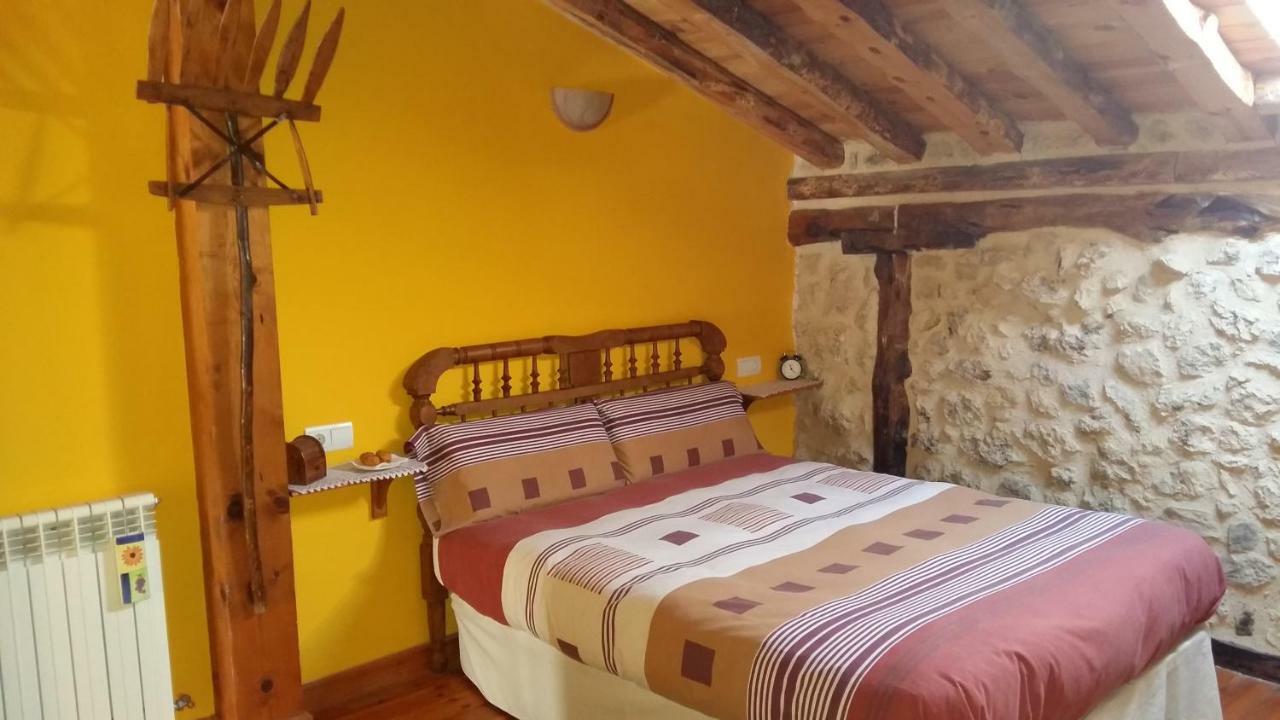 Torremocha de Ayllón Casa Rural Calle Real B&B 외부 사진