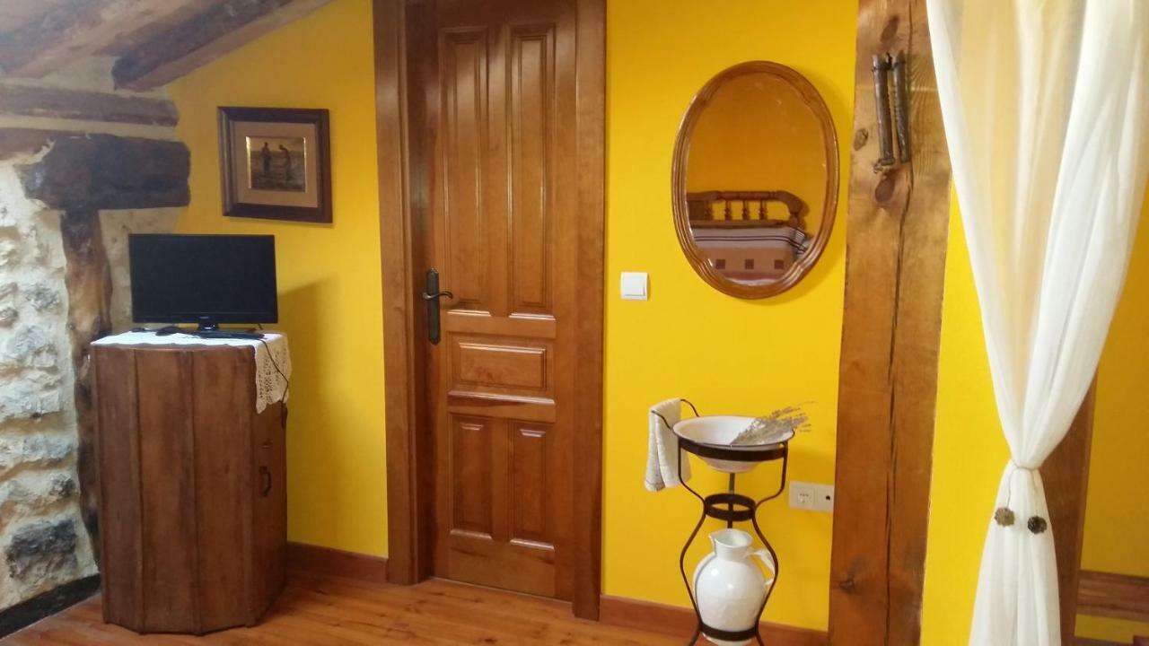 Torremocha de Ayllón Casa Rural Calle Real B&B 외부 사진